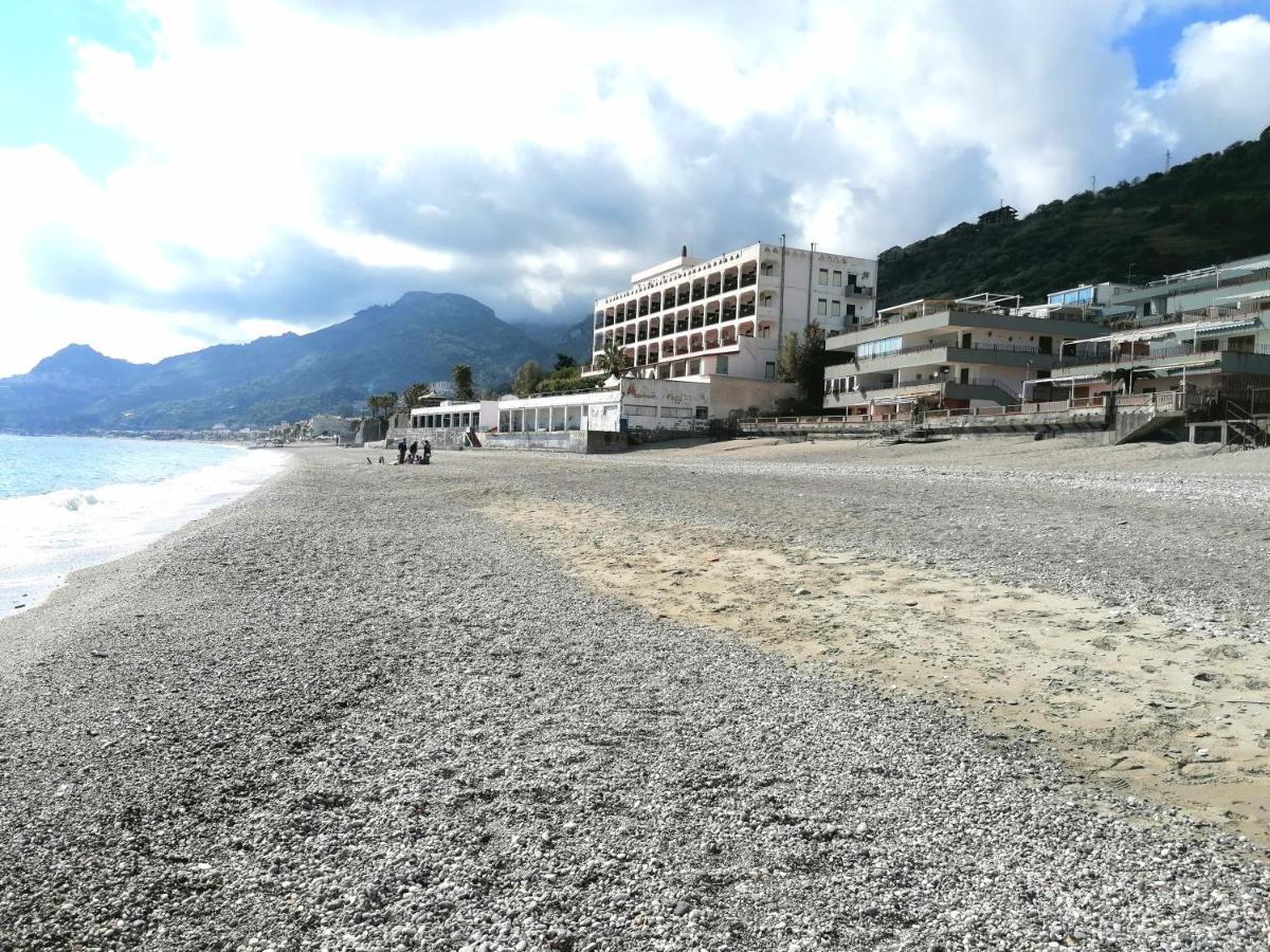 Oltremare Taormina Letojanni Daire Dış mekan fotoğraf
