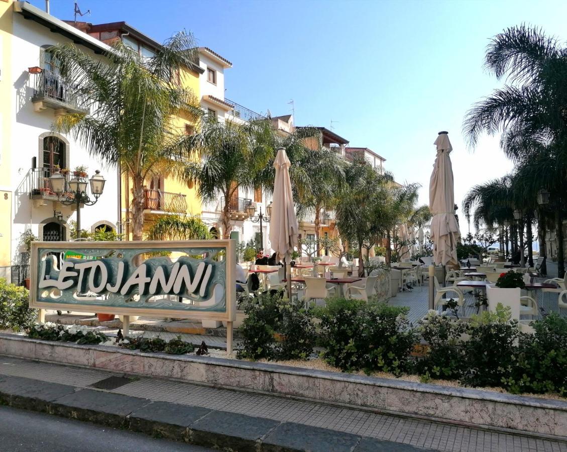 Oltremare Taormina Letojanni Daire Dış mekan fotoğraf