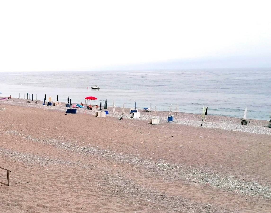Oltremare Taormina Letojanni Daire Dış mekan fotoğraf