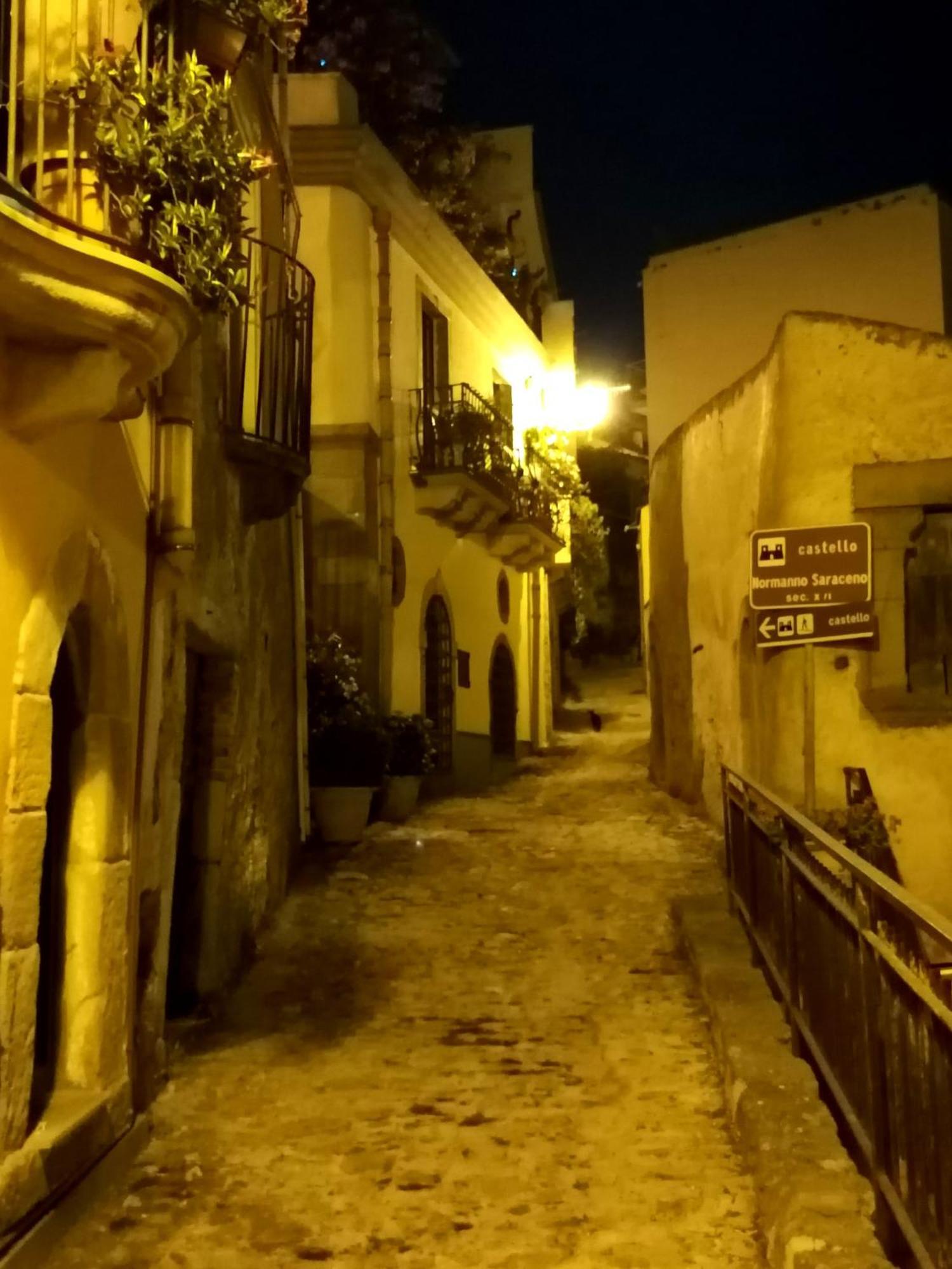 Oltremare Taormina Letojanni Daire Oda fotoğraf